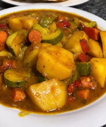 Tabbieh/ Dabeekh (Yemeni Vegetable Stew)