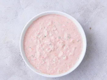 Spicy Yemeni sauce With Cheese (Sahawaqe)